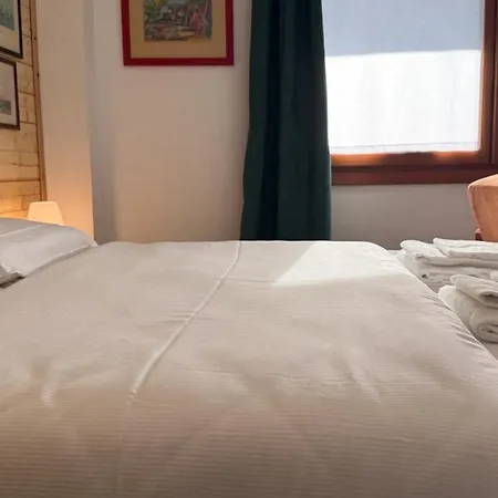 La Sosta Nel Borgo - Cozy Nel Centro Storico 티라노